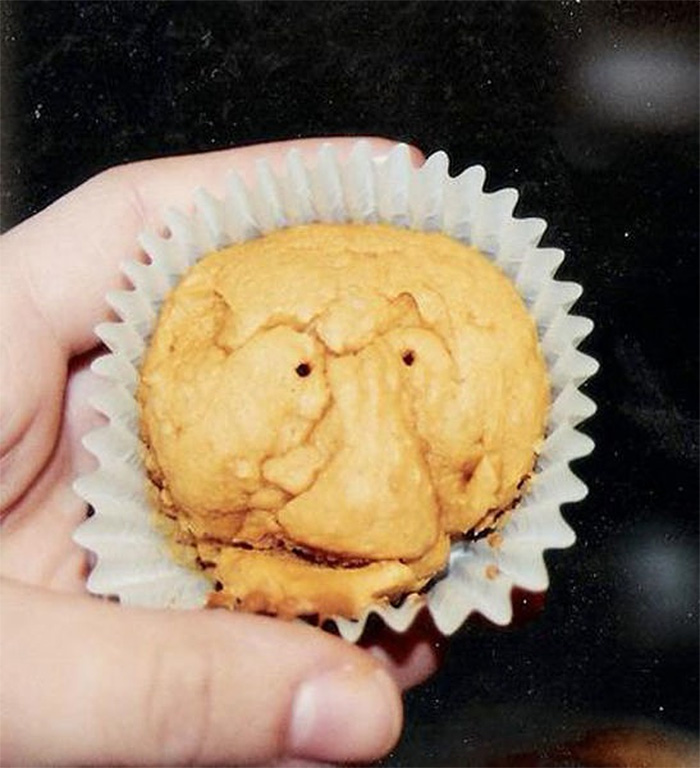 funny pareidolia muffin man